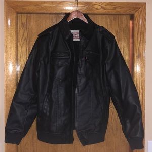 Levi’s Men's Sherpa Lined Faux Leather Aviator Bomber size XL Black